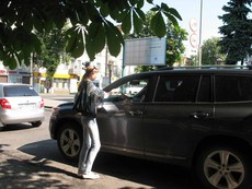 Раздача рекламных материалов в Полтаве