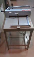 Продам резак гильотину для бумаги IDEAL 3905