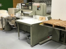 Бумагорезальная машина Polar-115 EM